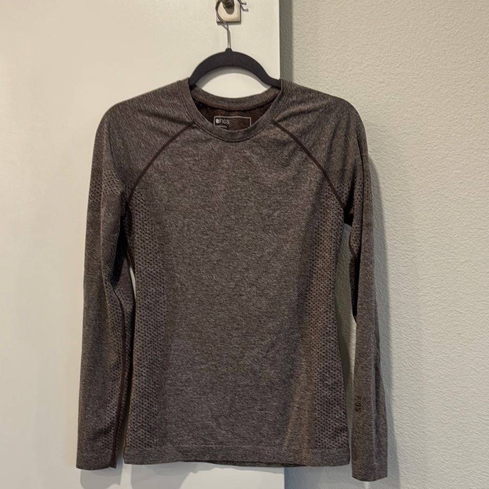 Figs Gray/ Brown Long Sleeve Underscrub Top